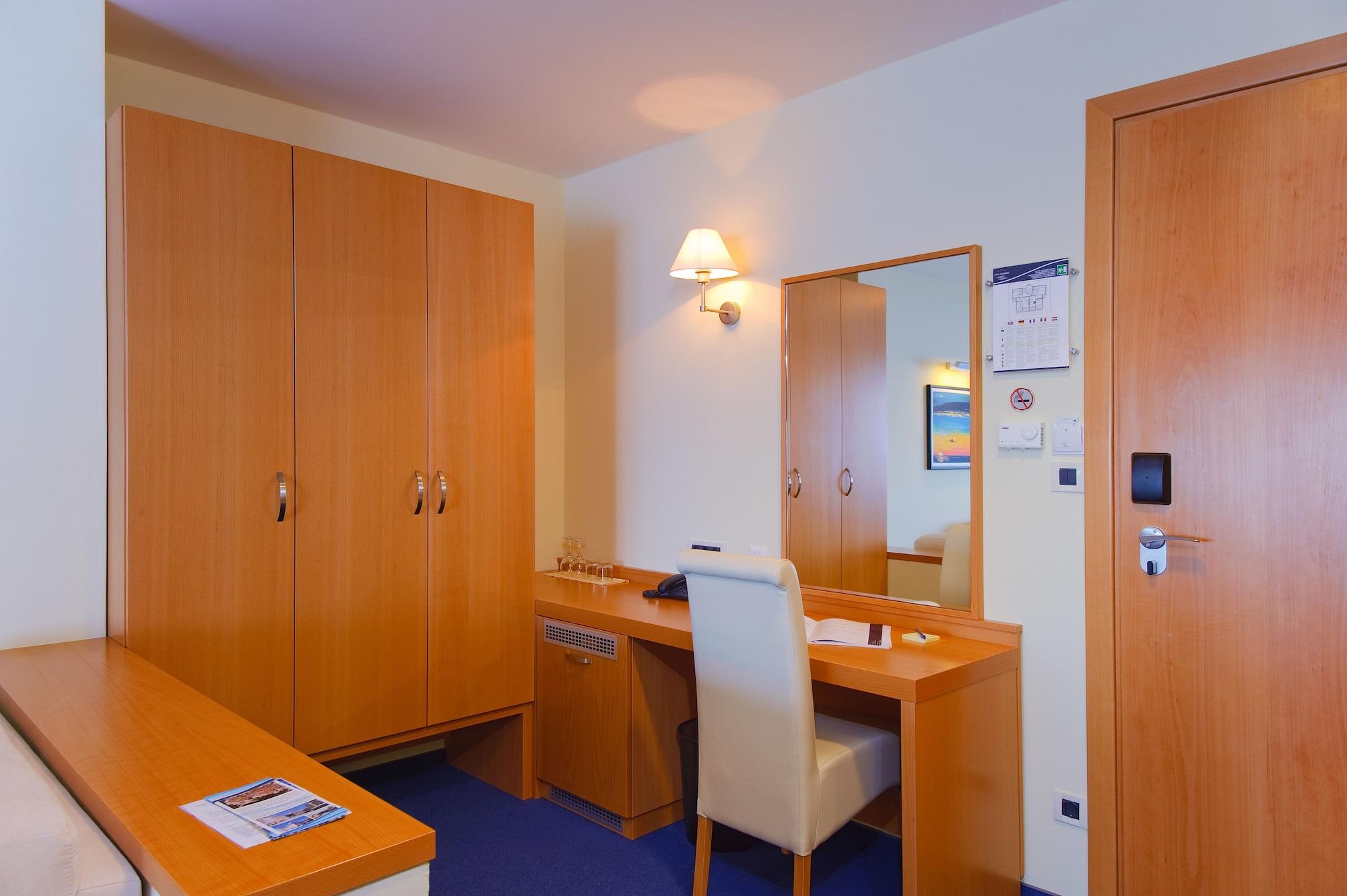 Hotel Saudade Gradac  Eksteriør bilde