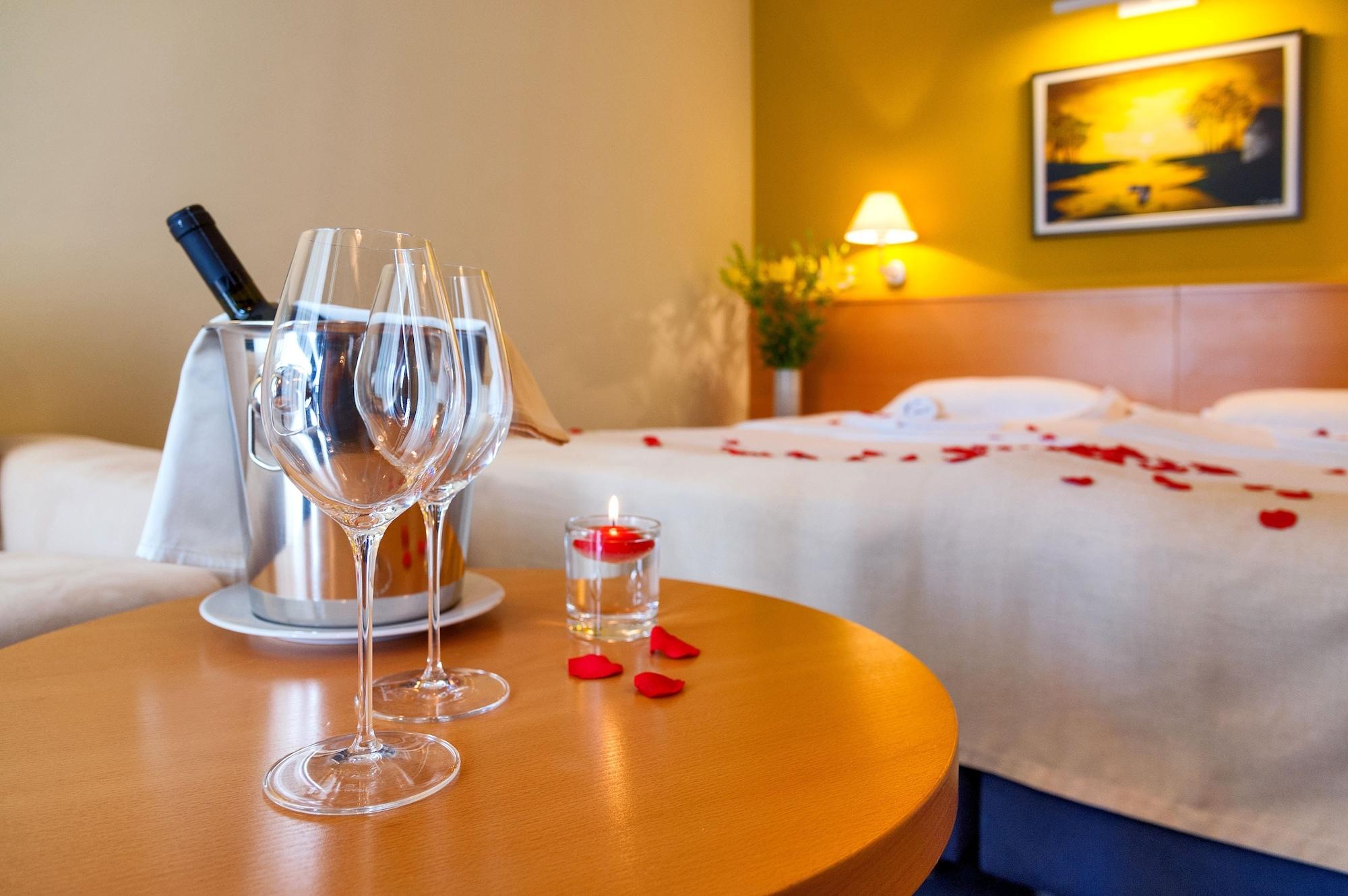 Hotel Saudade Gradac  Eksteriør bilde